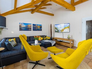 Wohnzimmer mit 2 Relax Sessel