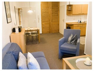 Der Blick zum Küchenbereich.