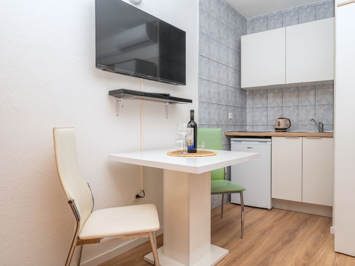 Apartment Makarska 12