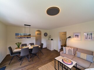 Wohn und Eßzimmer