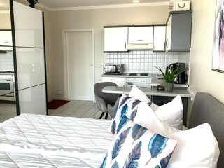 Blick zur Küchenzeile.