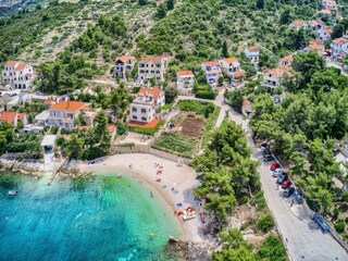 Apartment Postira  10