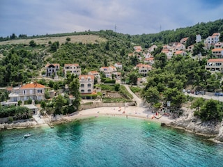 Apartment Postira  9