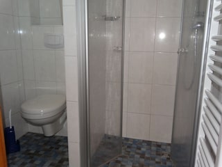 Duschraum mit WC