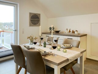 Offener Wohn- und Essbereich