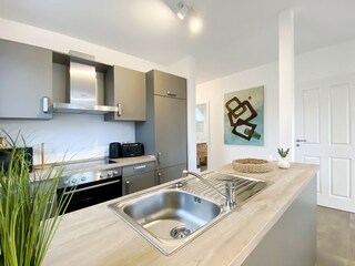 Moderne Küche - komplett ausgestattet