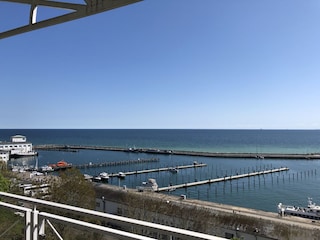 Absolut erste Reihe mit 180 Grad Meerblick!