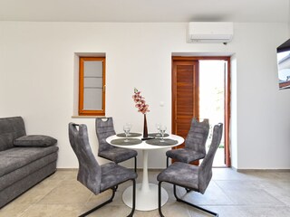 Apartment Pješčana Uvala Ausstattung 9