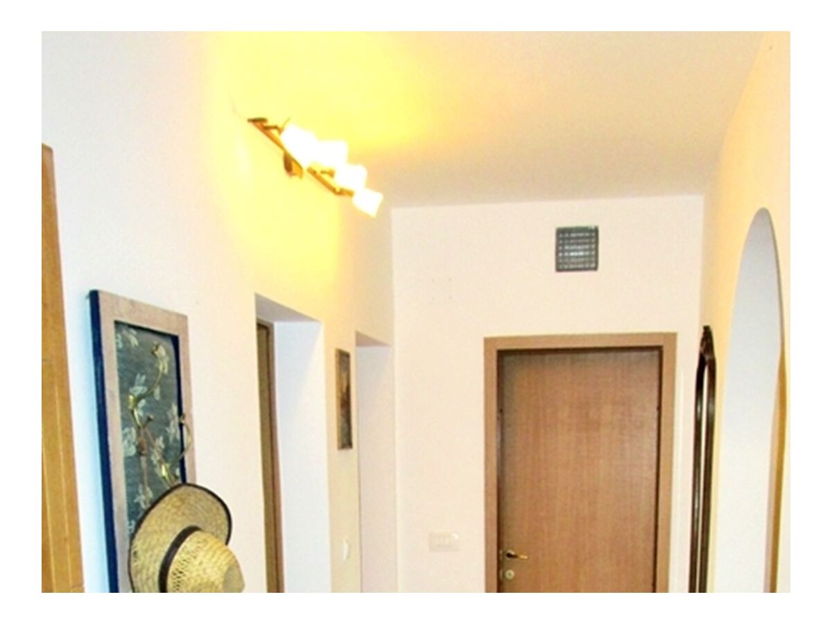 Apartment Jesenice bei Dugi Rat 17