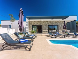 Villa Sestanovac Outdoor Recording 10