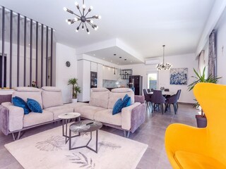 Villa Sestanovac Caratteristiche 24