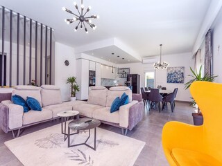 Villa Sestanovac Caratteristiche 19