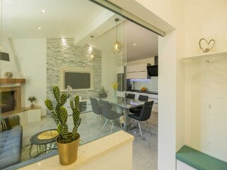 Ferienhaus Duće Ausstattung 28