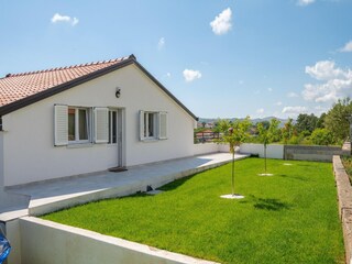 Maison de vacances Dugi Rat Enregistrement extérieur 30