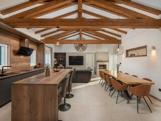 Villa Studenci Características 26