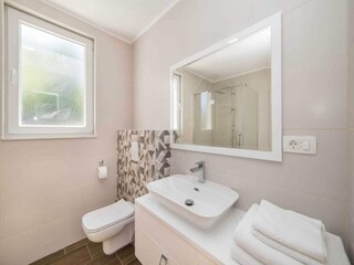 Villa Zmijavci Características 24