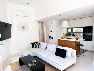 Villa Zmijavci Características 18