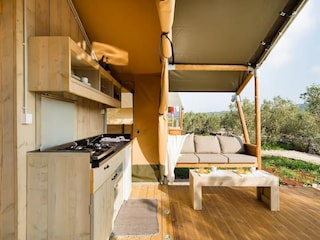 Holiday house Maslinica Features 22