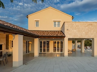 Villa Jezera Außenaufnahme 1