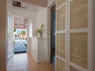 Villa Žut Características 40