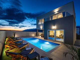 Villa Razanac Outdoor Recording 11