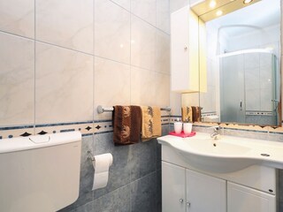 Apartment Brodarica  37