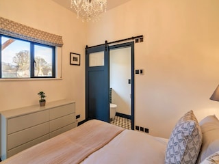 Holiday cottage Cheltenham Features 28