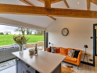 Holiday cottage Cheltenham Features 31