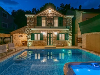 Villa Grubine Outdoor Recording 10