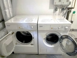 Münz-Waschmaschine und Münz-Trockner