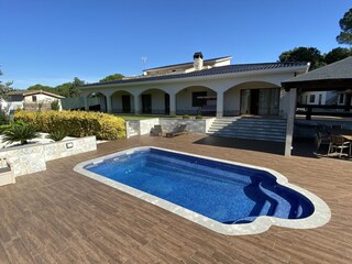 Villa Tordera Buitenaudio-opname 3