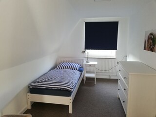Schlafzimmer 2 OG - Einzelbett