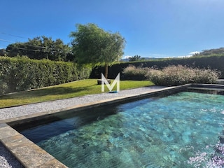 Pool mit Abdeckung und geheizt für das ganze Jahr