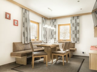 20251127_VorderbichlhofInnen_002-HDR