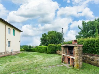 Appartement Bucine Buitenaudio-opname 8