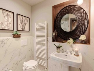 Villa Marlia Features 23