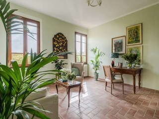 Villa Orentano Caratteristiche 105