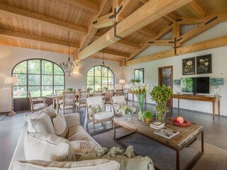 Villa Orentano Caratteristiche 75