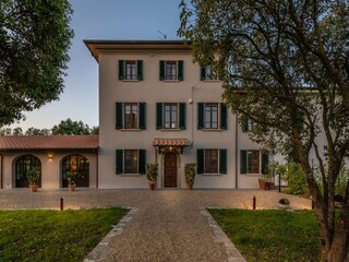 Villa Orentano Caratteristiche 44