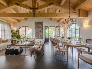 Villa Orentano Caratteristiche 99