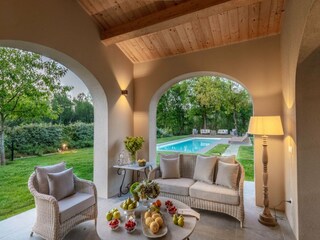 Villa Orentano Buitenaudio-opname 27