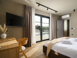 Villa Ladrovići Features 33