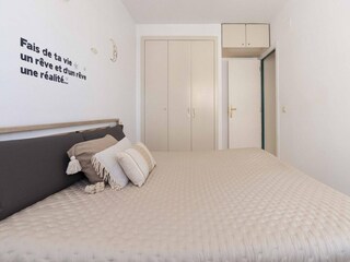 Apartment Roses Features 21