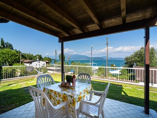 Appartement San Felice del Benaco Buitenaudio-opname 1