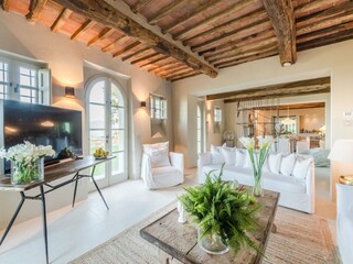 Villa San Concordio di Moriano Caratteristiche 60