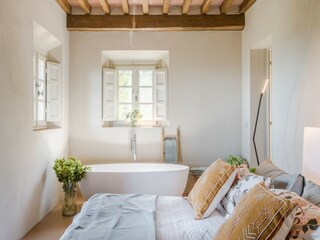 Villa San Concordio di Moriano Caratteristiche 83