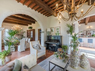 Villa Castelfiorentino Características 47