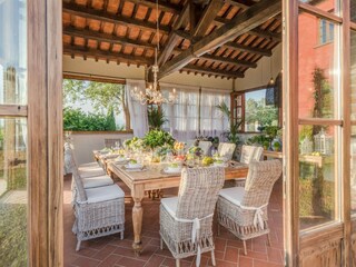 Villa Castelfiorentino Características 63