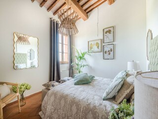 Villa Castelfiorentino Características 79