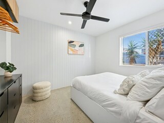 Apartment Broadbeach Features 12